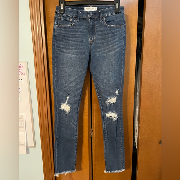 Abercrombie & Fitch midrise jeans 27R - Picture 1 of 3
